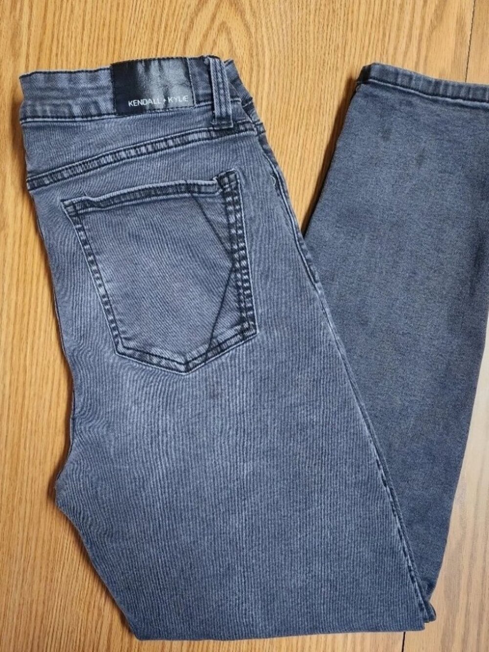 Kendall & Kylie "Ultra Babe" Skinny Jeans Junior Sz 11 / 30 FLAWED